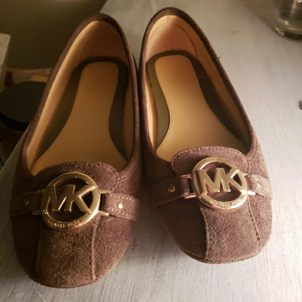 Michael kors olive green flats